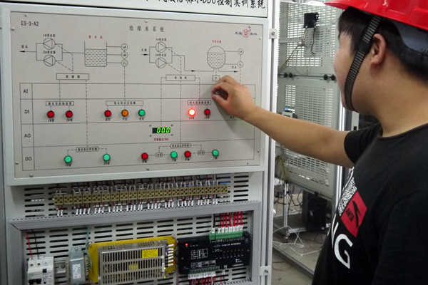 樓宇智能化系統安裝與調試需要專業化人才！(圖1)